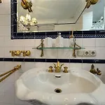 아파트 Honor Extravagance 린츠