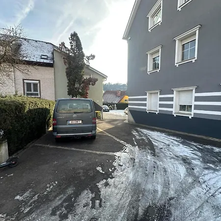 Honor Extravagance Apartment