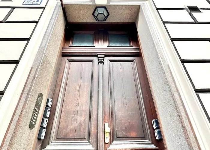 Apartment Honor Extravagance *