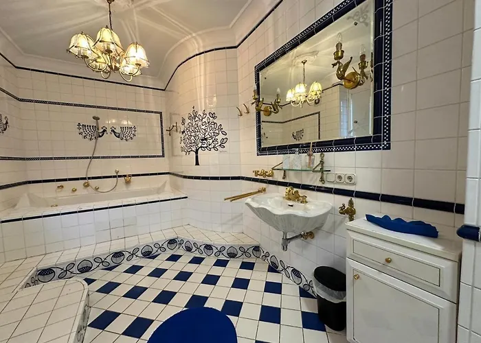 Apartment Honor Extravagance *